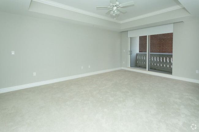 2BR,2BA_1,550 SF
