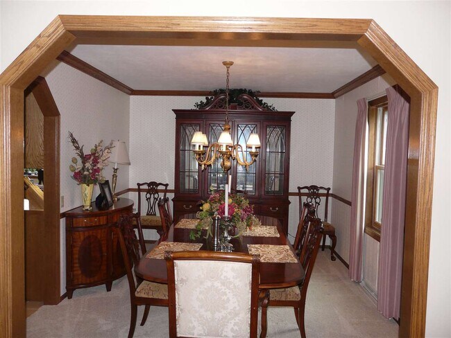 Photo - 7409 Sawmill Rd