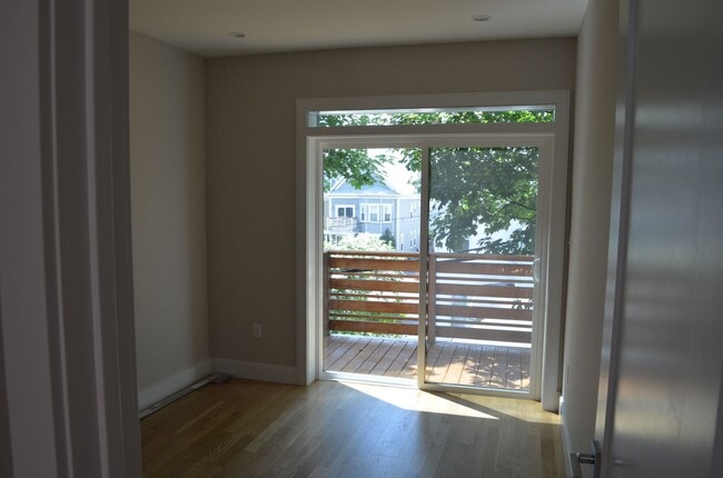 Photo - 56 Saxton St Unit #3