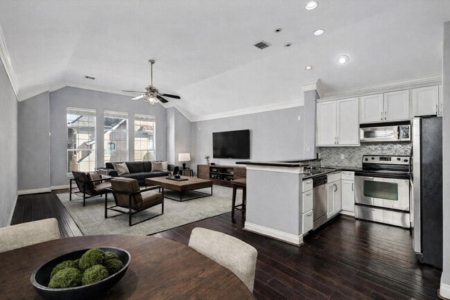 Photo - 3432 Cline St