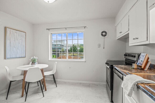 Photo - N84W15388 Menomonee Ave Unit 2