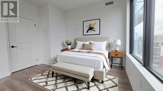 Photo - 2075 Lakeshore Rd. Unit 1502