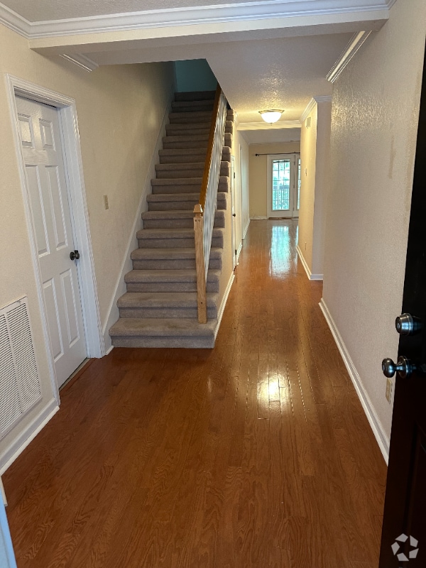 Building Photo - 568 Brookshire Way Rental