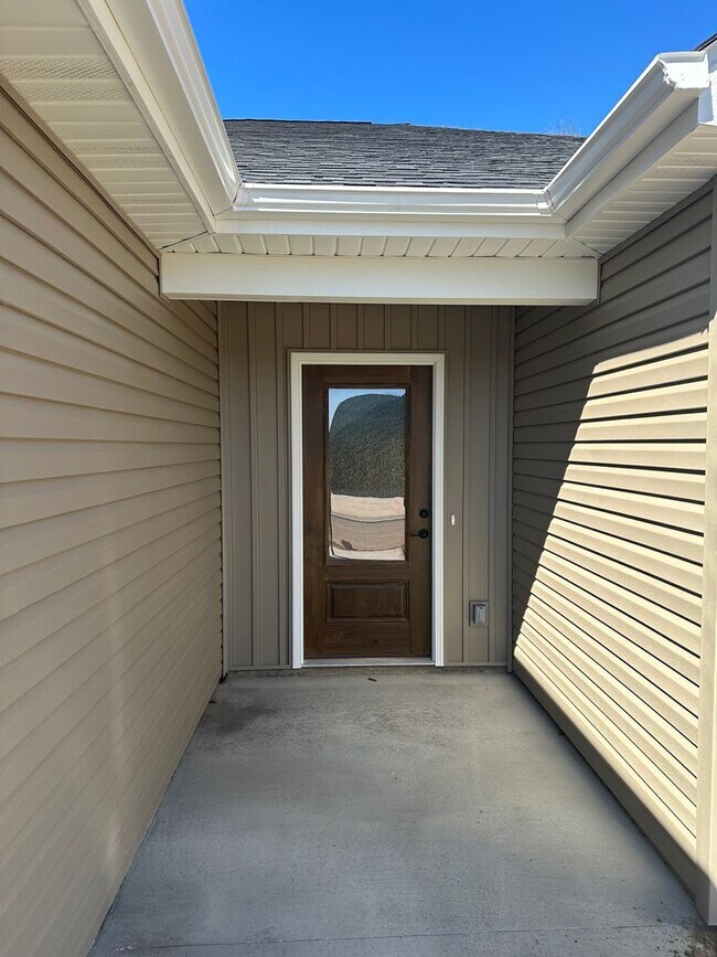 Photo - BRAND NEW 3 Bed 2 Bath in WAYNESVILLE - FOR RENT