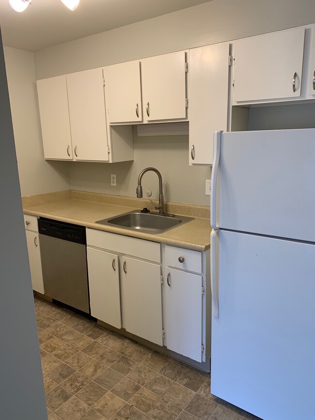 Photo - 400 Taylor Ave NW Unit 305