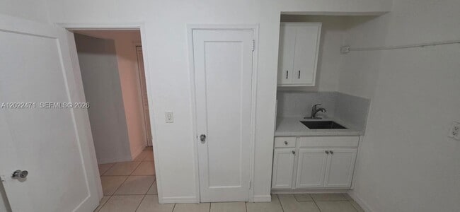 Photo - 317 W 36th St Unit 2