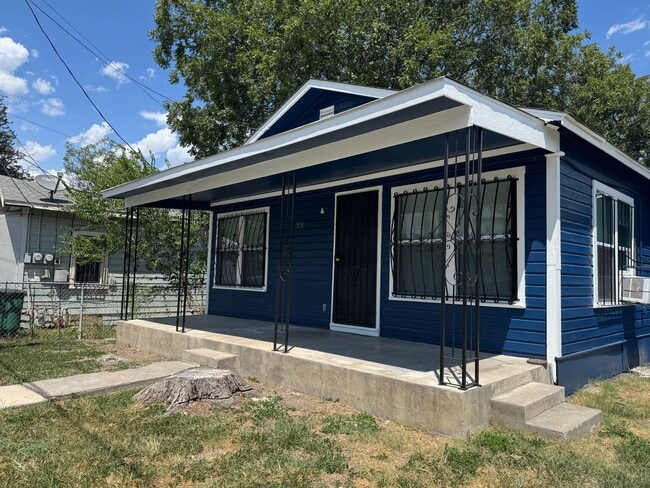 Building Photo - Super nice 2 Bedroom 1 Bath Rental