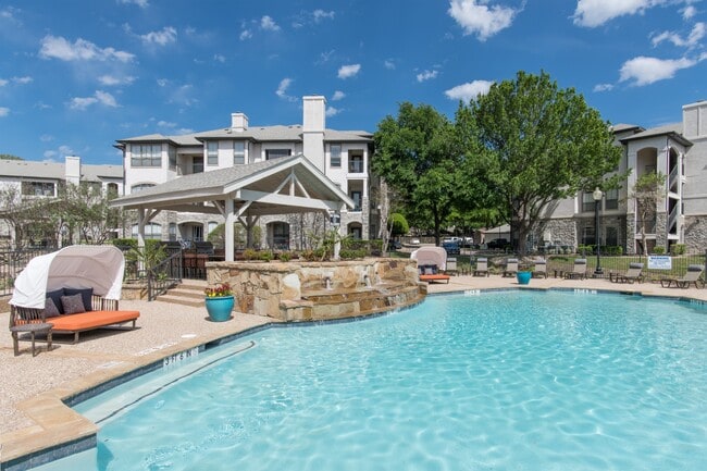 Silverado Apartments