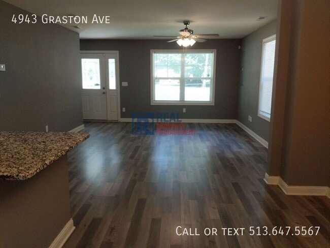 Photo - 4943 Graston Ave