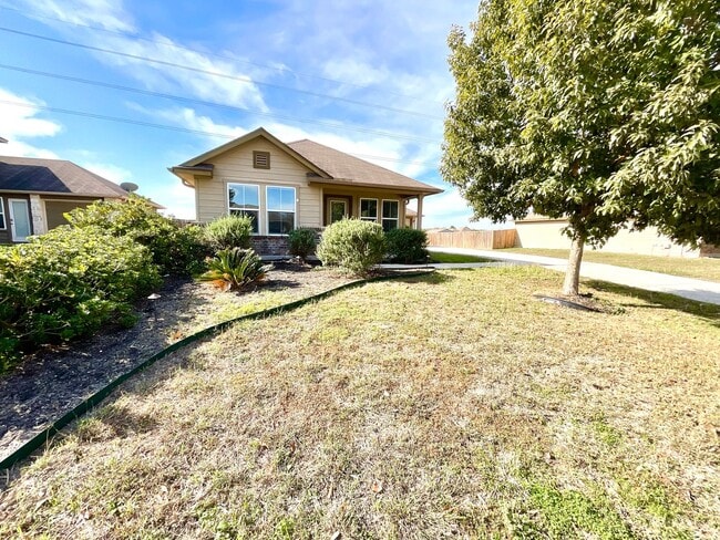 Photo - *COMING SOON* Charming 3-Bedroom Home in Prime New Braunfels Location!