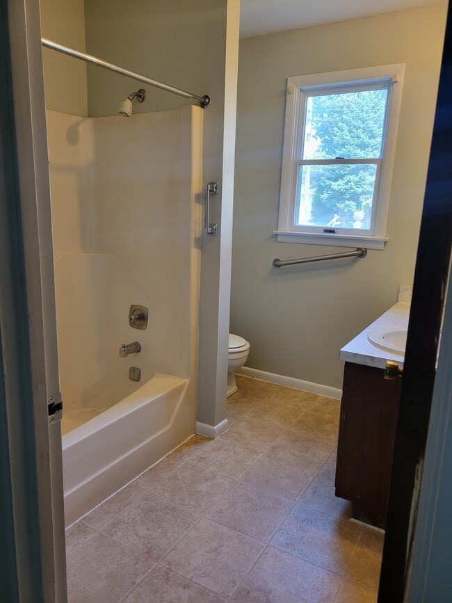 Photo - 4822 Kutztown Rd Unit 3