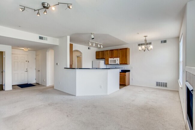 Photo - 1450 Blue Sky Way Unidad 12-208