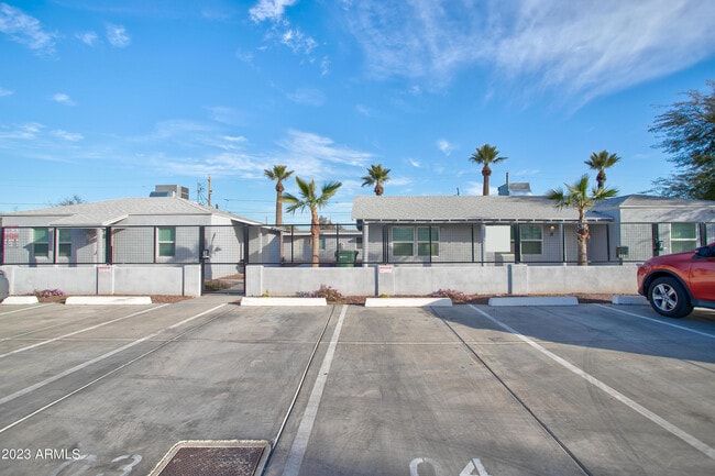 Photo - 206 E Jones Ave