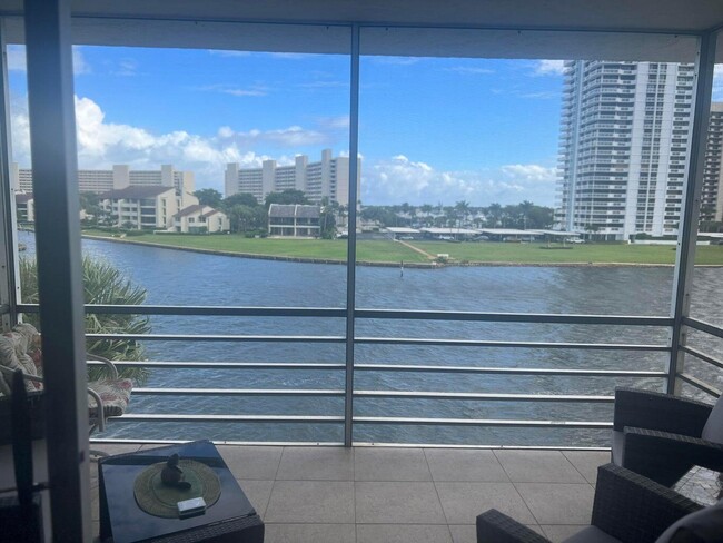 Photo - 20 Yacht Club Dr Condominio Unidad 405