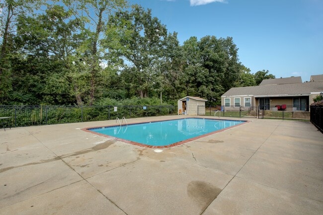 Westbridge Apartments