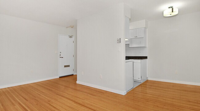 Photo - Emerald Terrace Unit 01503