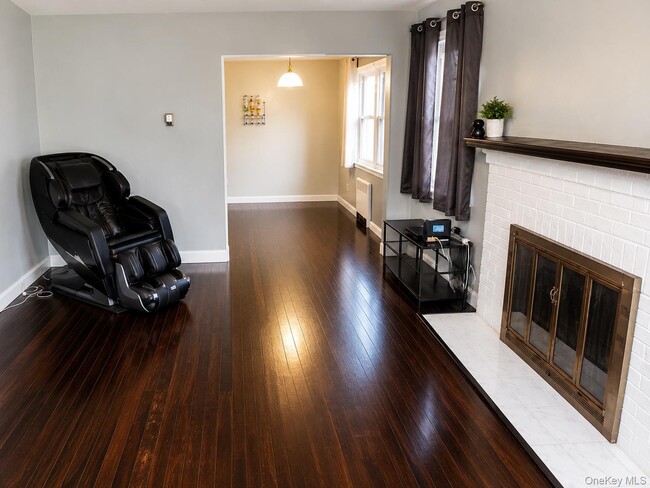 Photo - 187 Perry St