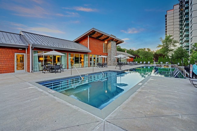 Building Photo - The Grand Cherry Hill Rental