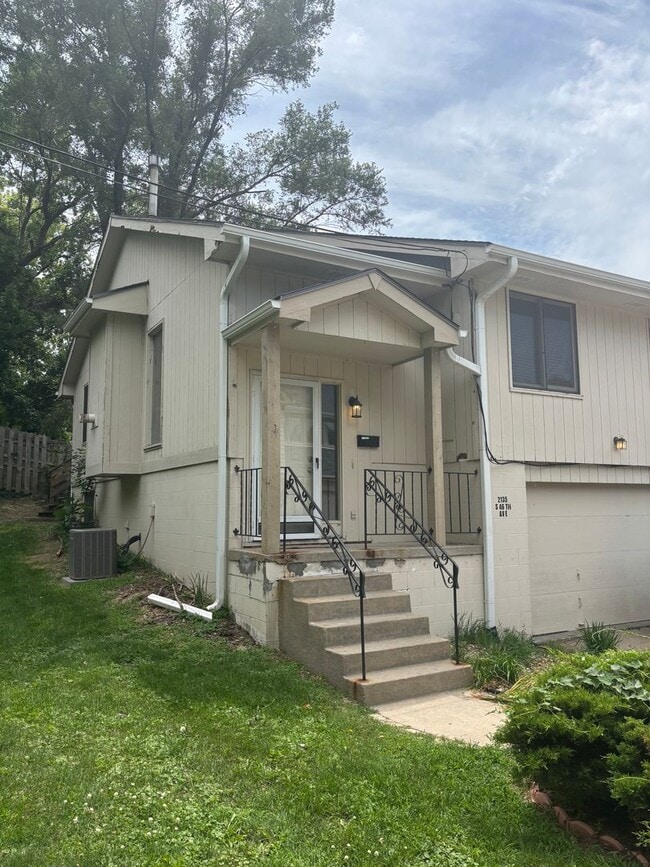 Building Photo - 2135 S 46th Ave