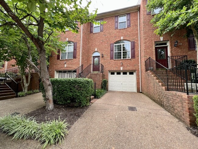 Building Photo - 116 Carriage Ct Rental