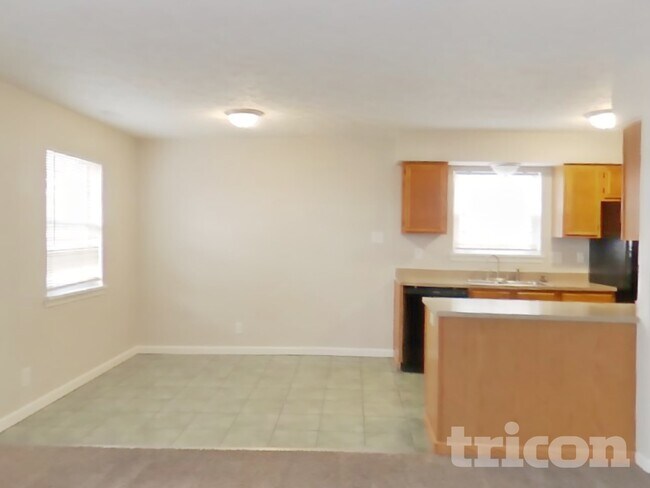 Photo - 1712 Beckenbauer Ln