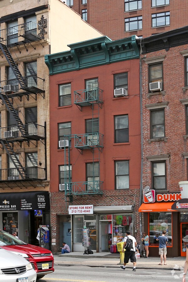 Photo - 383 Canal St