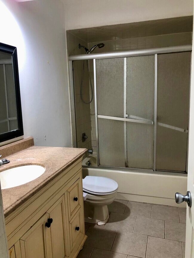 404 Woodbridge Commons Way Unit 404