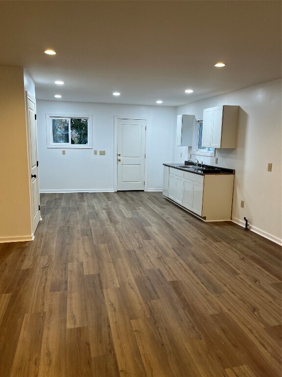 Photo - 254 E 30th St