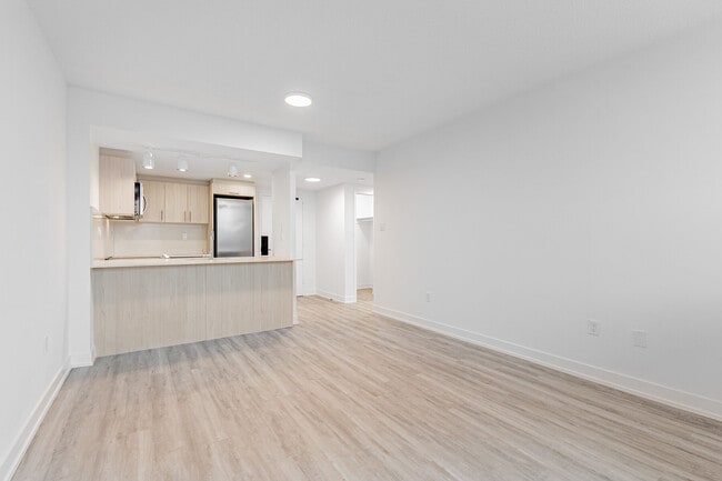 Photo - 191 Sherbourne St