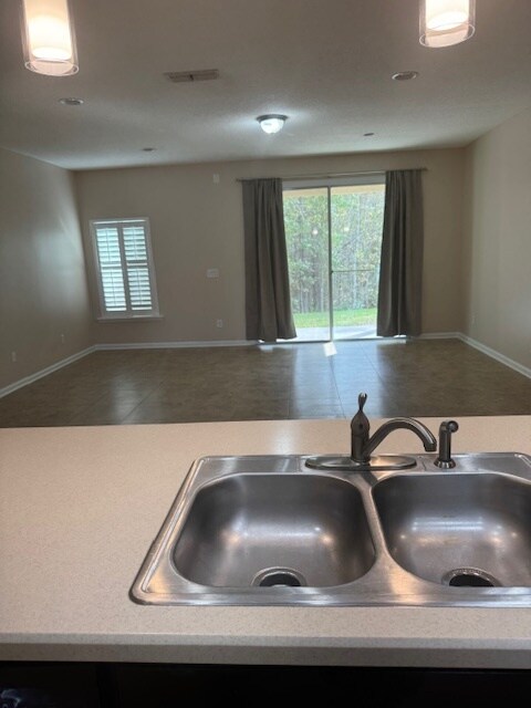 Photo - 3610 Creswick Cir