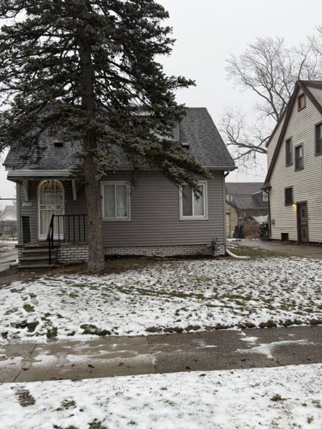 Building Photo - 4 Bedroom Home for Rent