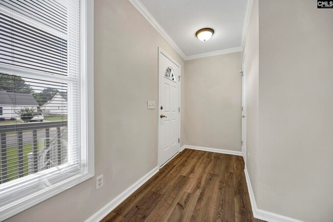 Photo - 232 Autumnview Ct