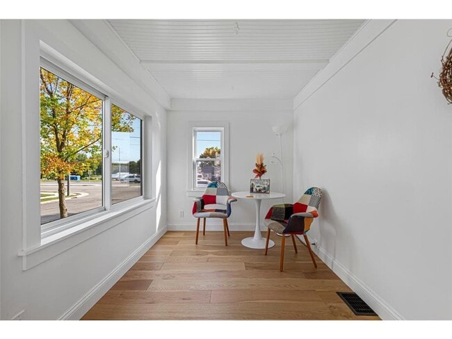 Photo - 405 Columbus Ave