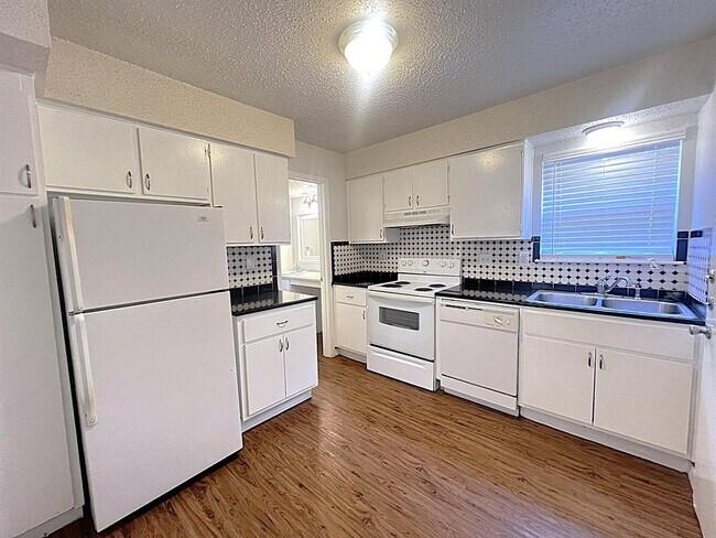 Photo - 2602 Penny Ln Unidad 101