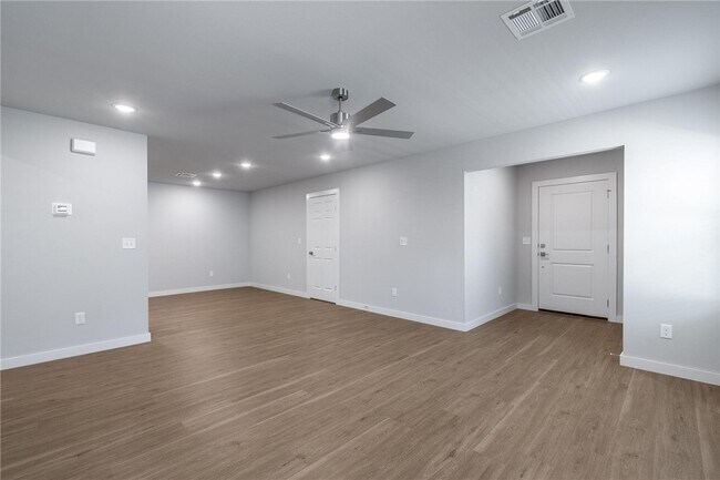 Photo - 6302 NW Kathleen St