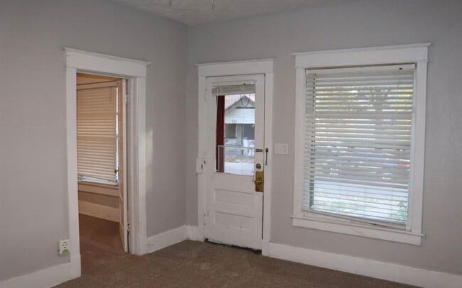 Photo - 1535 N 32nd St Unit 2