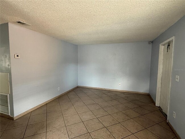 Photo - 708 Michigan Ct Unit 3