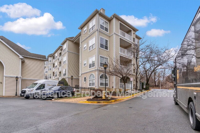 Photo - 4560 Strutfield Ln