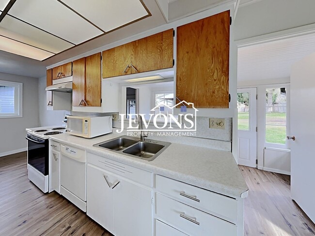 Photo - Jevons Property Management Presents 3 Bedrooms, 2.5 Bathrooms Two-Story Single-Family Home in New...