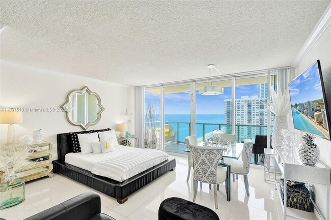 Photo - 2501 S Ocean Dr Unidad 1212 (available Jan 11)
