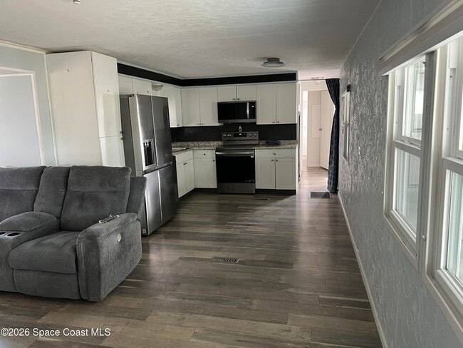 Photo - 1142 Parkview Ct NE