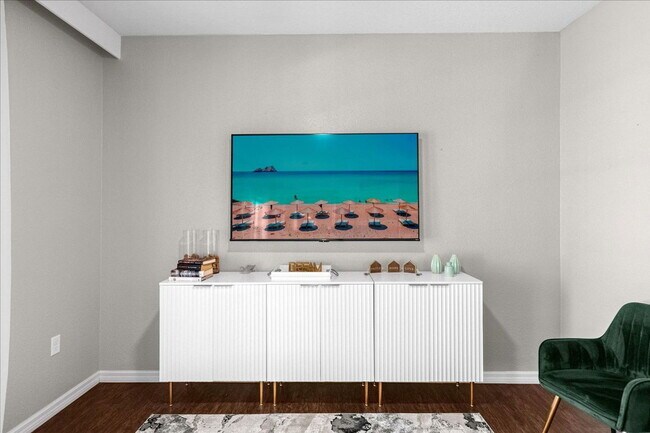 Photo - 5350 Diplomat Ct Unit 108