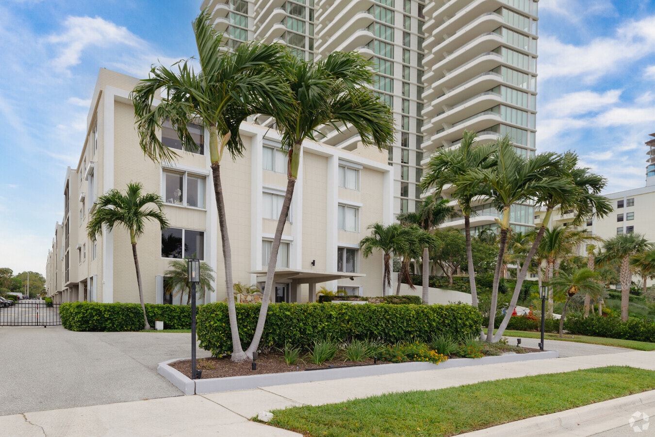 Photo - Viking Arms Condominiums