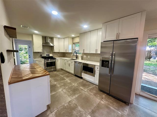 Photo - 8805 Hanford Dr