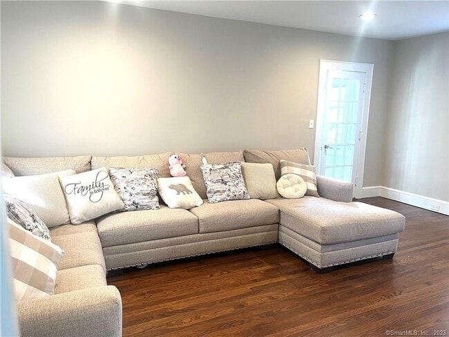 Photo - 231 Nichols Ave