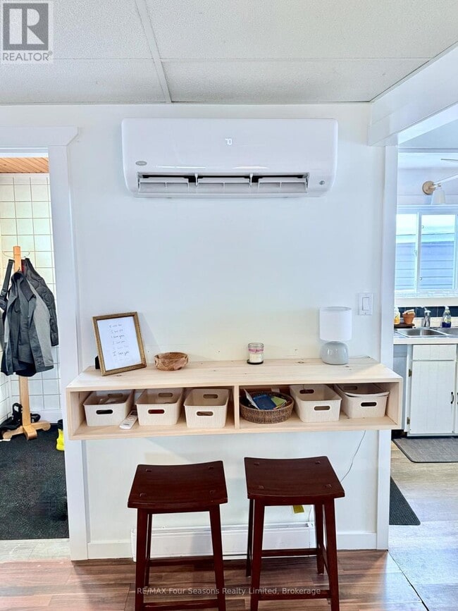 Photo - 285 SECOND STREET