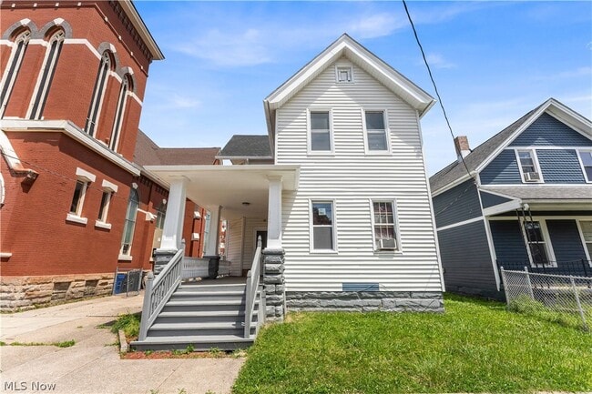 Building Photo - 3271 W 43rd St Unit 2/UP