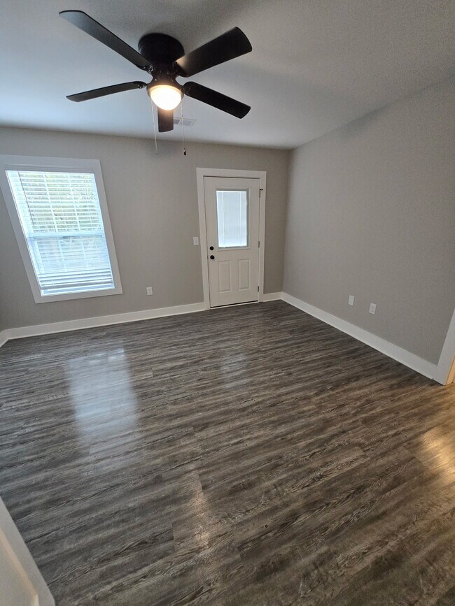 Photo - 1112 Race St