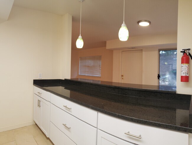 Back Counter - 12203 Braxfield Ct Unit 1