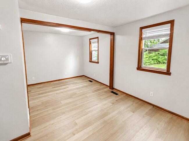 Photo - 303 Barder Ave